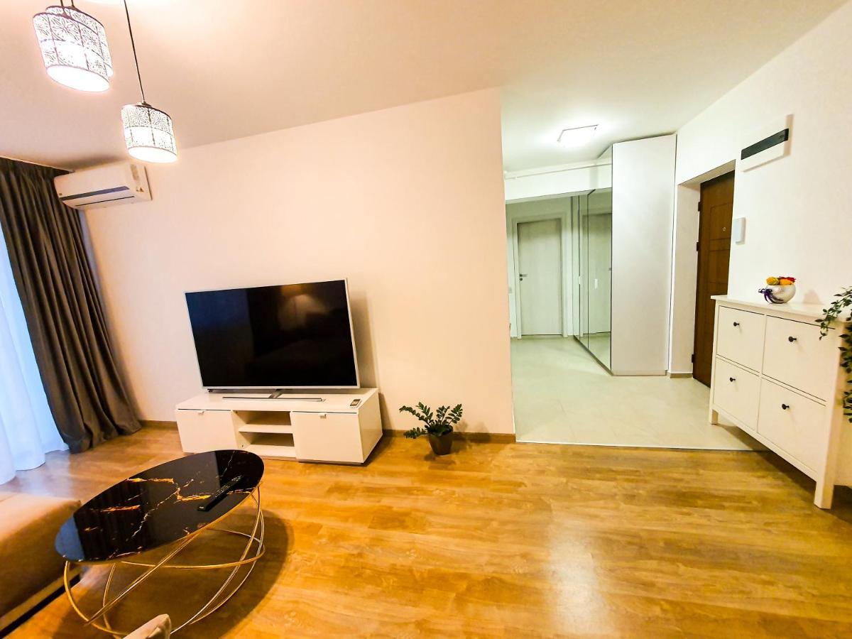 Luxurious Retreat 1Br Apartment With Netflix, Private Parking And Self Check In Popesti-Leordeni Buitenkant foto