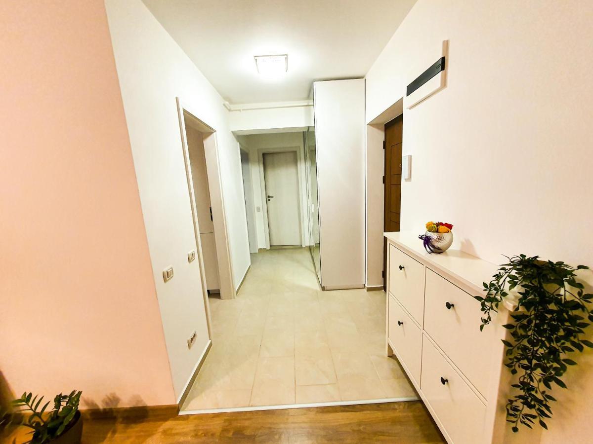 Luxurious Retreat 1Br Apartment With Netflix, Private Parking And Self Check In Popesti-Leordeni Buitenkant foto
