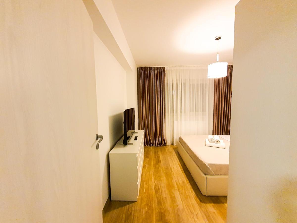 Luxurious Retreat 1Br Apartment With Netflix, Private Parking And Self Check In Popesti-Leordeni Buitenkant foto