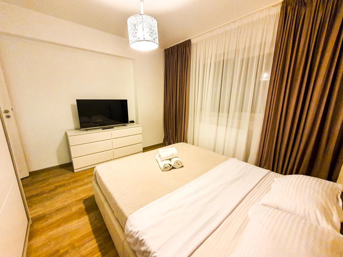 Luxurious Retreat 1Br Apartment With Netflix, Private Parking And Self Check In Popesti-Leordeni Buitenkant foto